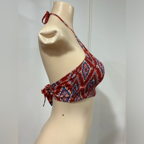 Hollister Crop
Tops for Women Size XS - Picture 2 of 4